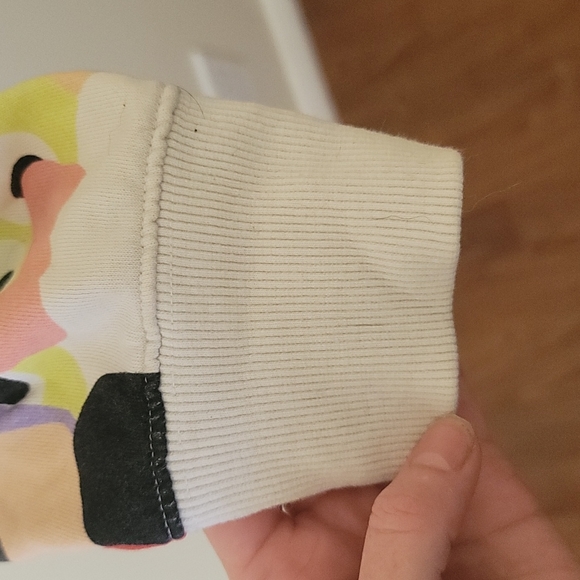 Disney Tsum tsum crew neck - Picture 3 of 4